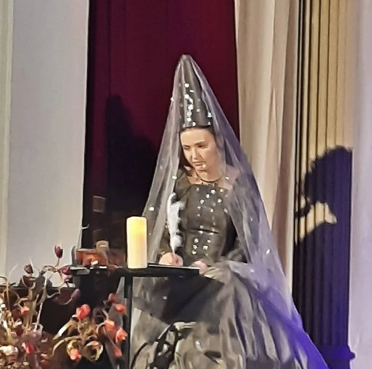 Волшебная сцена