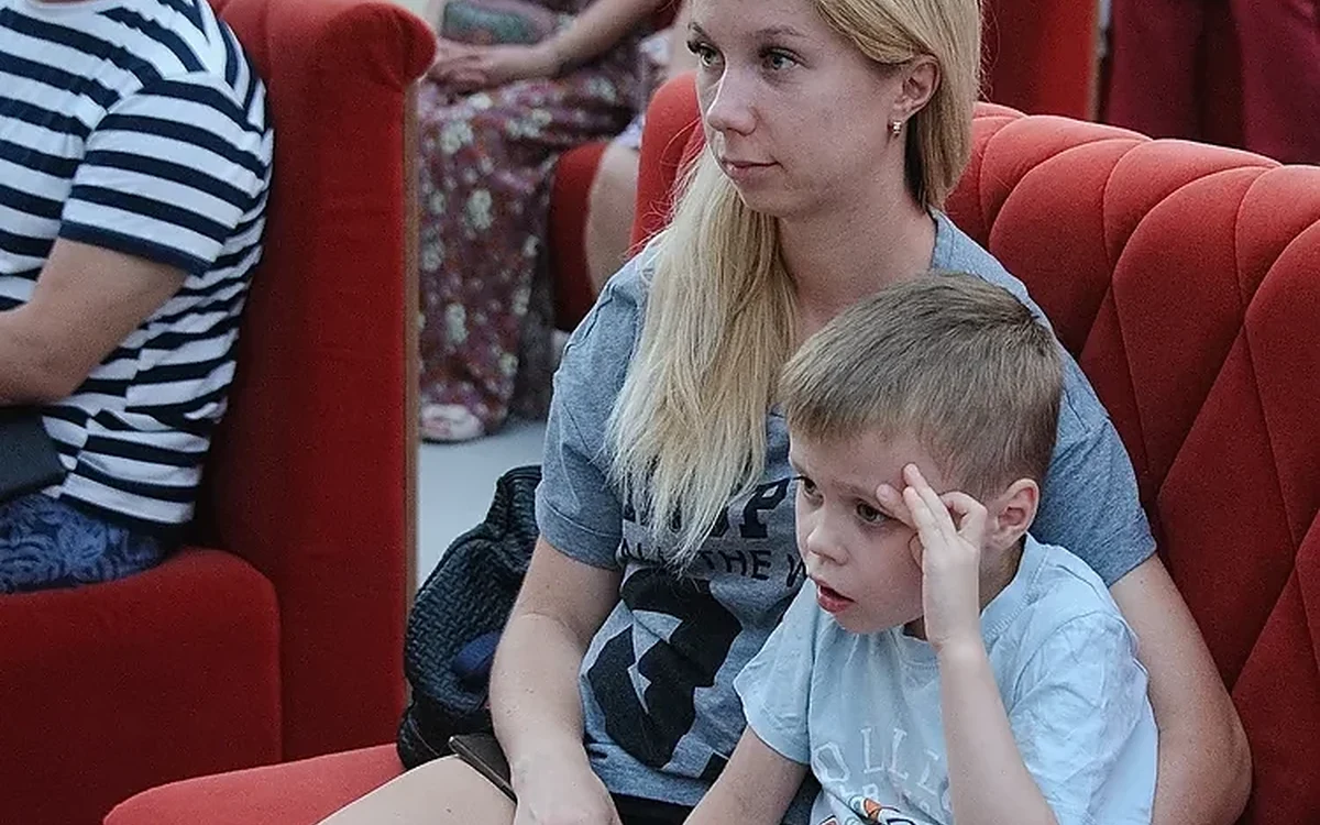 Как запросить мюзикл «Золушка» в своём городе
